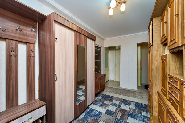 Продам двухкомнатную (2-комн.) квартиру, Симферопольская ул, 58, Краснодар г