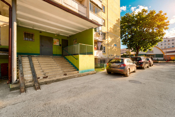 Продам двухкомнатную (2-комн.) квартиру, Симферопольская ул, 58, Краснодар г