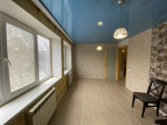 Продам трехкомнатную (3-комн.) квартиру, Советской Армии ул, 32, Армавир г