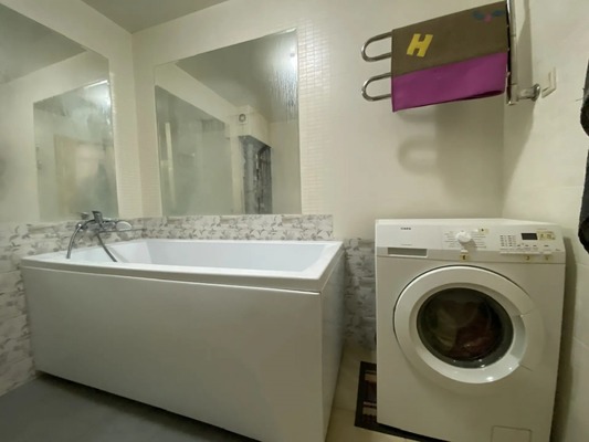 Продам трехкомнатную (3-комн.) квартиру, Советской Армии ул, 32, Армавир г