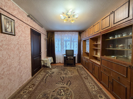 Продам двухкомнатную (2-комн.) квартиру, Костычева ул, 35, Брянск г