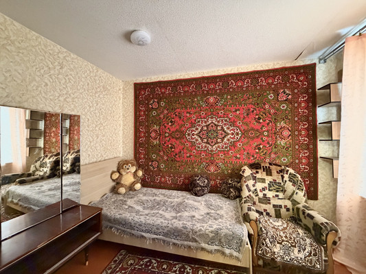 Продам двухкомнатную (2-комн.) квартиру, Костычева ул, 35, Брянск г