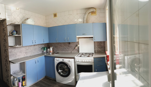 Продам трехкомнатную (3-комн.) квартиру, Аральская ул, 71, Симферополь г