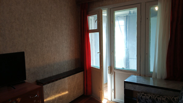 Продам трехкомнатную (3-комн.) квартиру, Аральская ул, 71, Симферополь г