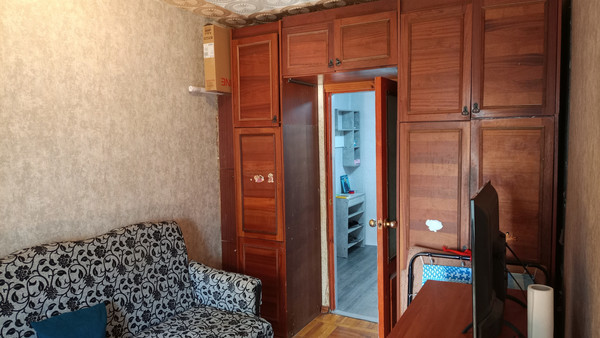 Продам трехкомнатную (3-комн.) квартиру, Аральская ул, 71, Симферополь г