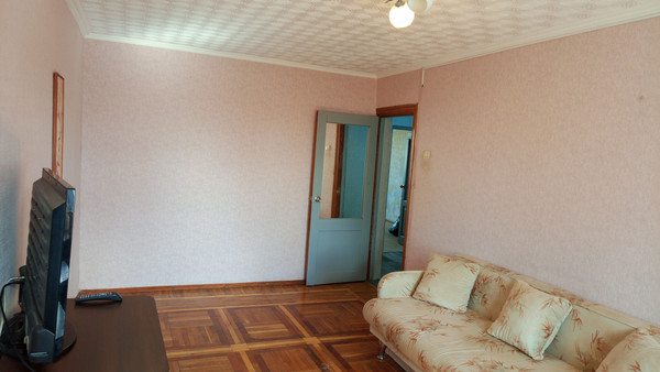 Продам трехкомнатную (3-комн.) квартиру, Аральская ул, 71, Симферополь г