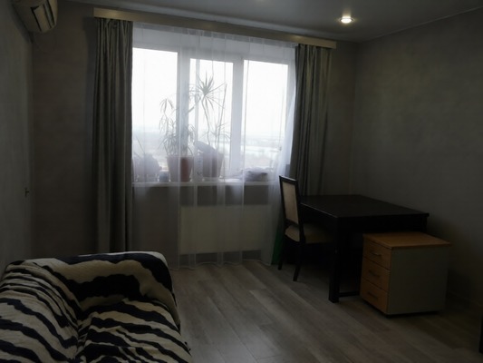 Продам трехкомнатную (3-комн.) квартиру, Портовая ул, 370, Ростов-на-Дону г