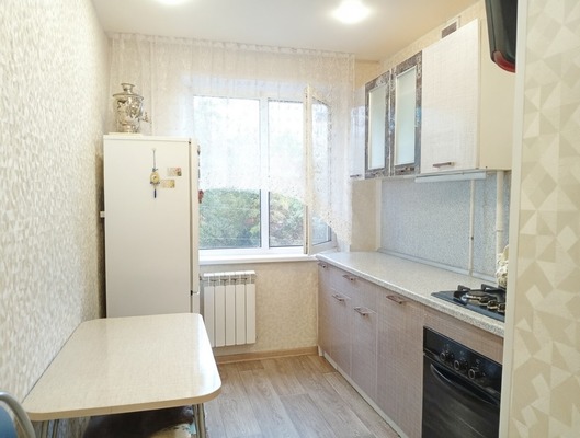 Продам двухкомнатную (2-комн.) квартиру, Комсомольская пл, 6к2, Нижний Новгород г