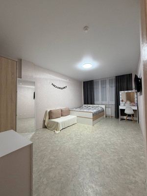 Продам однокомнатную (1-комн.) квартиру, Самаровская ул, 8к1, Ханты-Мансийск г