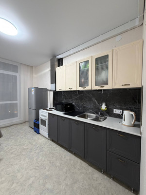 Продам однокомнатную (1-комн.) квартиру, Самаровская ул, 8к1, Ханты-Мансийск г