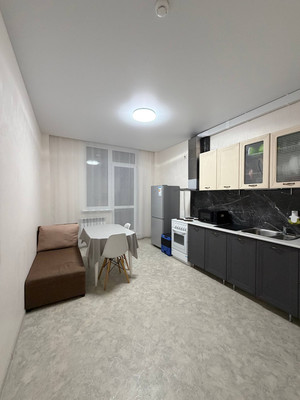 Продам однокомнатную (1-комн.) квартиру, Самаровская ул, 8к1, Ханты-Мансийск г