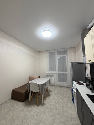 Продам однокомнатную (1-комн.) квартиру, Самаровская ул, 8к1, Ханты-Мансийск г