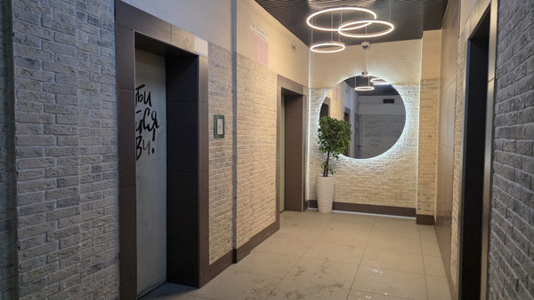 Продам трехкомнатную (3-комн.) квартиру, Базовый пер, 54, Екатеринбург г