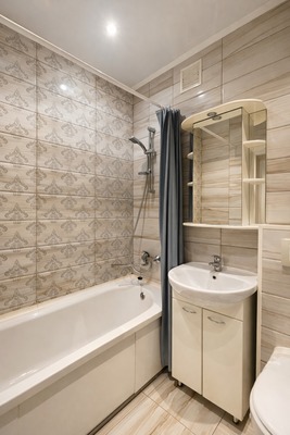 Продам однокомнатную (1-комн.) квартиру, Имени Ю. Гагарина парк, 16Б, Калининград г