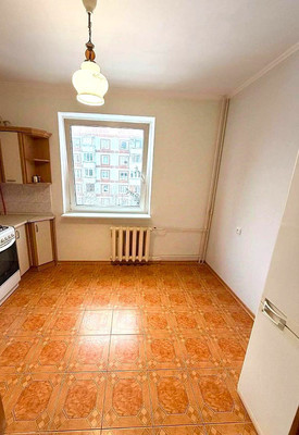 Продам двухкомнатную (2-комн.) квартиру, Ясная ул, 3, Калининград г