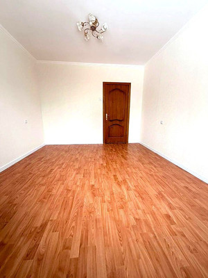 Продам двухкомнатную (2-комн.) квартиру, Ясная ул, 3, Калининград г