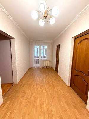 Продам двухкомнатную (2-комн.) квартиру, Ясная ул, 3, Калининград г