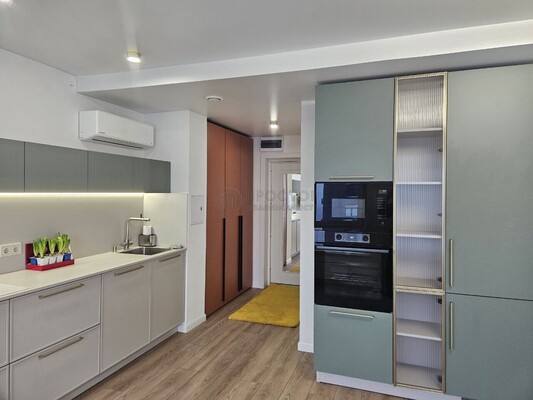 Продам двухкомнатную (2-комн.) квартиру, Михайлова ул, 30Ак2, Москва г