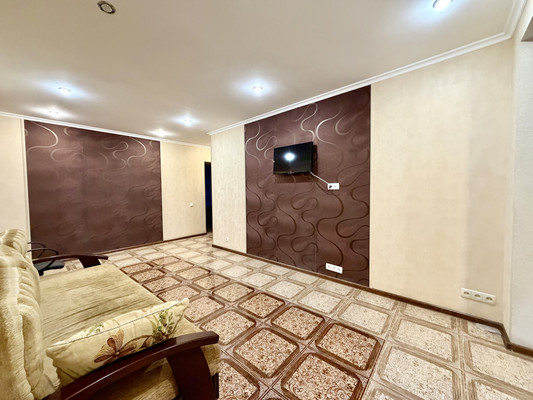 Сдам трехкомнатную (3-комн.) квартиру, Киевская ул, 116, Симферополь г