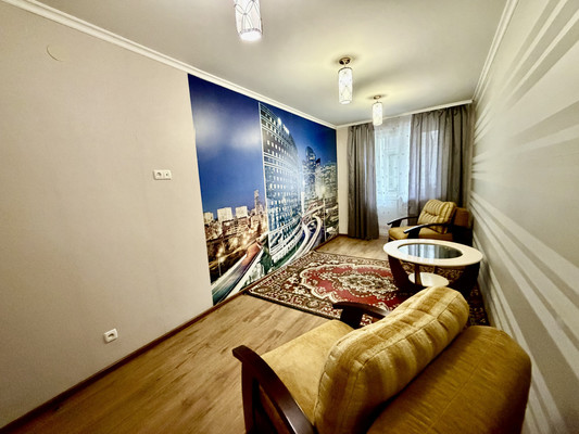 Сдам трехкомнатную (3-комн.) квартиру, Киевская ул, 116, Симферополь г