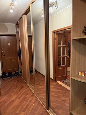 Продам двухкомнатную (2-комн.) квартиру, Шолохова ул, 6, Москва г