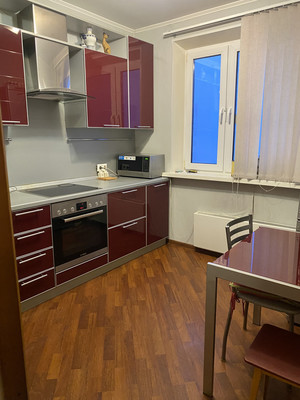 Продам двухкомнатную (2-комн.) квартиру, Шолохова ул, 6, Москва г