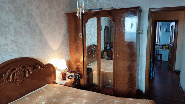 Продам двухкомнатную (2-комн.) квартиру, Шолохова ул, 6, Москва г