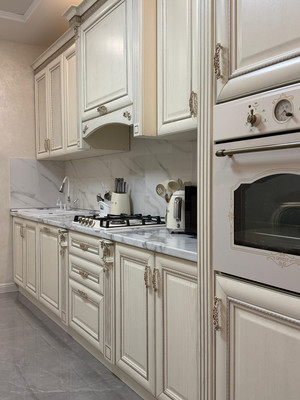 Продам трехкомнатную (3-комн.) квартиру, Тлостанова ул, 32кВ1, Нальчик г