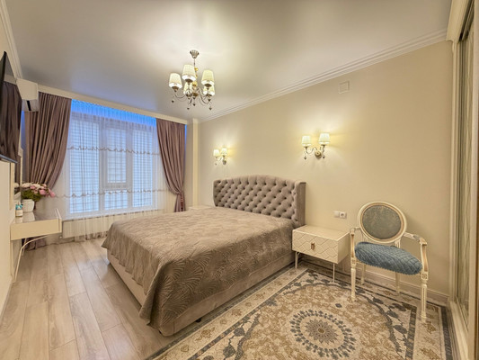 Продам трехкомнатную (3-комн.) квартиру, Тлостанова ул, 32кВ1, Нальчик г