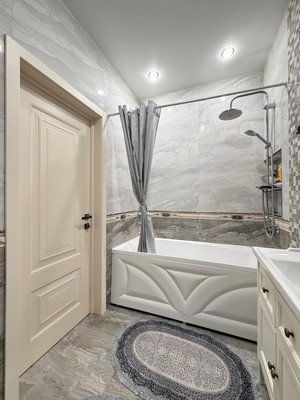 Продам трехкомнатную (3-комн.) квартиру, Тлостанова ул, 32кВ1, Нальчик г