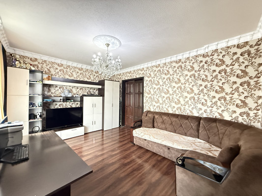 Продам двухкомнатную (2-комн.) квартиру, Мальбахова ул, 119, Нальчик г