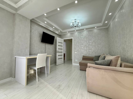 Продам трехкомнатную (3-комн.) квартиру, Маршала Жукова пр-кт, 25, Ростов-на-Дону г