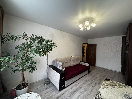 Продам трехкомнатную (3-комн.) квартиру, Звездная ул, 8, Балашиха г