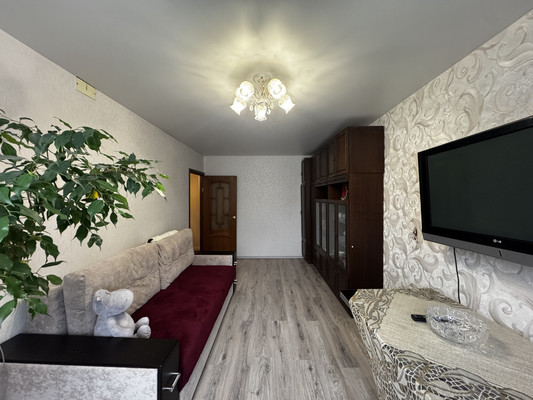 Продам трехкомнатную (3-комн.) квартиру, Звездная ул, 8, Балашиха г