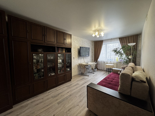 Продам трехкомнатную (3-комн.) квартиру, Звездная ул, 8, Балашиха г