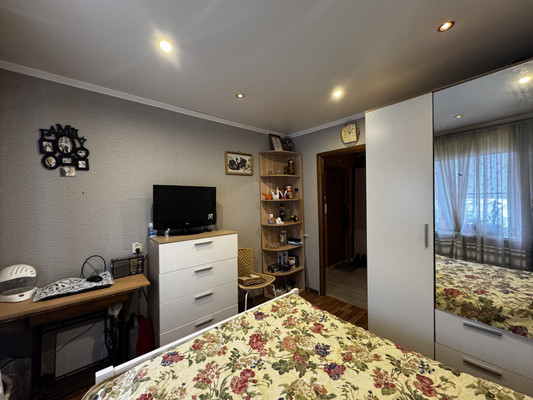 Продам трехкомнатную (3-комн.) квартиру, Звездная ул, 8, Балашиха г