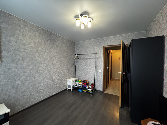 Продам трехкомнатную (3-комн.) квартиру, Звездная ул, 8, Балашиха г