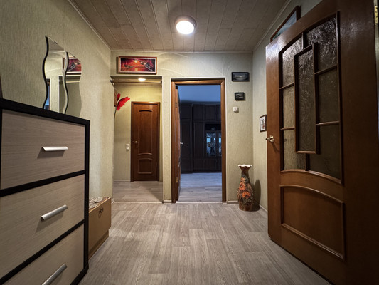 Продам трехкомнатную (3-комн.) квартиру, Звездная ул, 8, Балашиха г