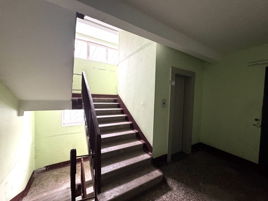 Продам трехкомнатную (3-комн.) квартиру, Звездная ул, 8, Балашиха г