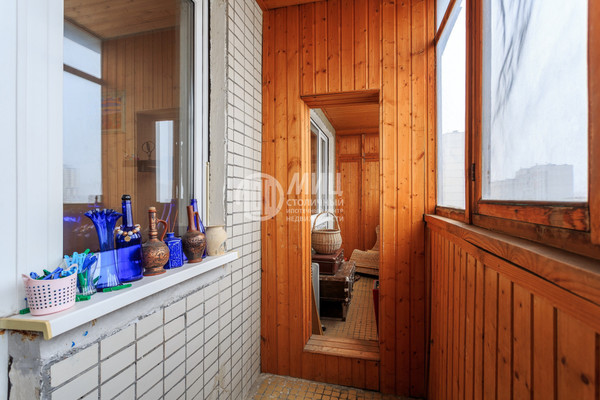 Продам однокомнатную (1-комн.) квартиру, Старобитцевская ул, 11, Москва г