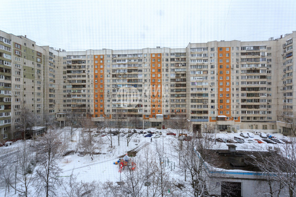 Продам однокомнатную (1-комн.) квартиру, Старобитцевская ул, 11, Москва г