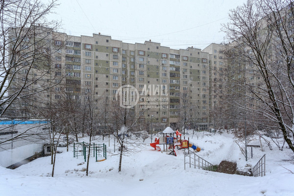 Продам однокомнатную (1-комн.) квартиру, Старобитцевская ул, 11, Москва г