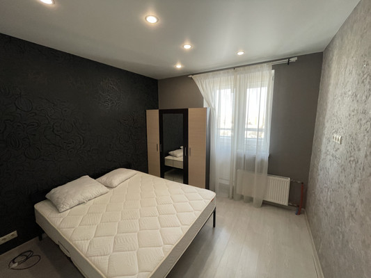 Продам двухкомнатную (2-комн.) квартиру, Бородинский б-р, 17, Подольск г