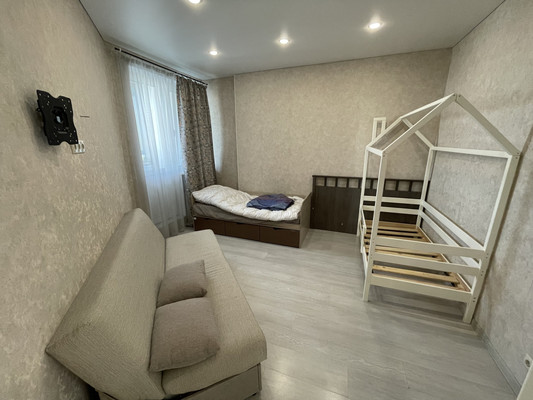 Продам двухкомнатную (2-комн.) квартиру, Бородинский б-р, 17, Подольск г