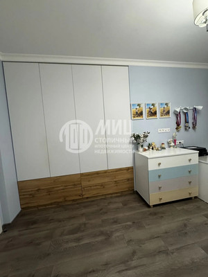 Продам трехкомнатную (3-комн.) квартиру, Заводская ул, 18к3, Нахабино рп