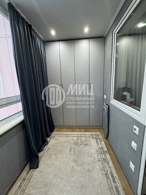 Продам трехкомнатную (3-комн.) квартиру, Заводская ул, 18к3, Нахабино рп