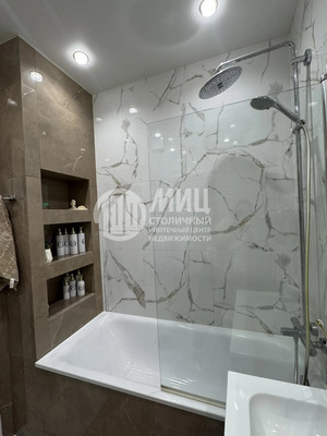 Продам трехкомнатную (3-комн.) квартиру, Заводская ул, 18к3, Нахабино рп