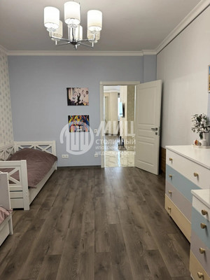 Продам трехкомнатную (3-комн.) квартиру, Заводская ул, 18к3, Нахабино рп