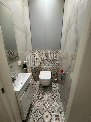 Продам трехкомнатную (3-комн.) квартиру, Заводская ул, 18к3, Нахабино рп