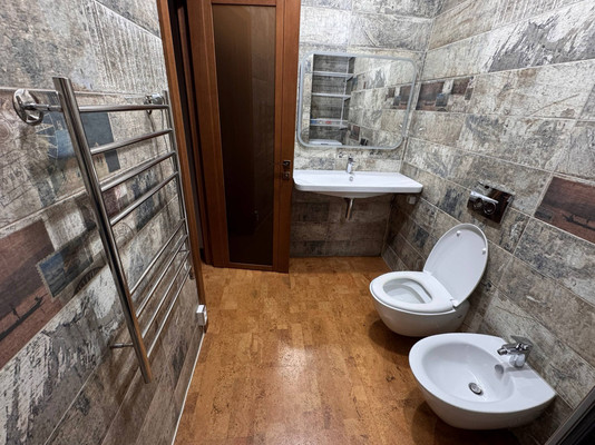 Продам трехкомнатную (3-комн.) квартиру, 8-я Щель ул, 30, Цемдолина с